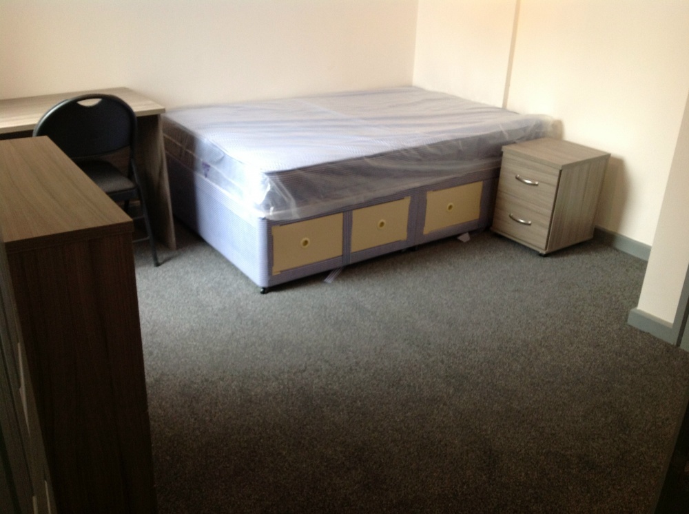 School Terrace, off Hubert Road, Selly Oak, B29 6DY